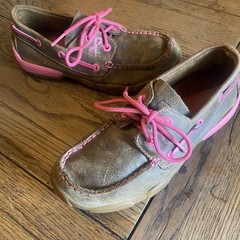 Twisted X Driving Mocs Big Kids Size 1M Bomber Neon Pink Breast Cancer Ribbon