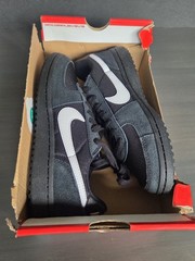 Nike Field General (GS) Black/White Suede Low Top Unisex Kids Sneakers 5.5Y