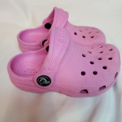 Crocs Classic Clogs Pink Waterproof Mule Outdoors Slip On Shoes Toddler Size 6