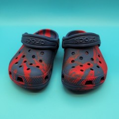 Crocs Kids’ Classic Marbled Tie-Dye Red and Blue Clog | Toddler Size C6 Used