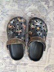 Harry Potter Classic Clogs. Crocs x Vera Bradley. Size Junior 1-J1.