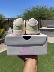 Travis Scott Jordan 1 Retro Low OG SP (PS) Size 3Y Shy Pink IQ7605-100