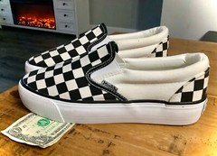 NEW UNISEX MUDD BLACK/WHITE CHECKERED SLIP ON SKATER SHOES SNEAKERS WOMENS SZ 7