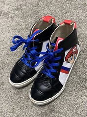 Ground Up Super Mario Graphic Print Mid Top Black White Red Sneakers Youth Sz 4