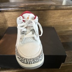 Jordan 3 Retro White/Fire Red/Black Youth Size 3 Brand New