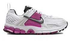 Nike Kid’s SZ 5Y White/Pink/Black Low Top Lace-Up Mesh Athletic Sneakers Vomero