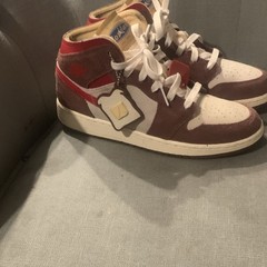 Jordan Air Jordan HF3196-100 Red White Suede Leather Unisex Kids Sneaker 6Y