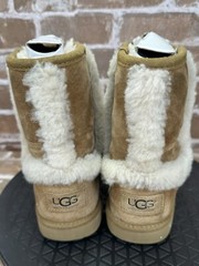 UGG Hadley II Waterproof Shearling Lined Winter Boots Brown Girls Youth Size 1
