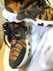Nike React Presto Premium Tiger Print 3Y Shoes Magma Orange-White-Black CU8429