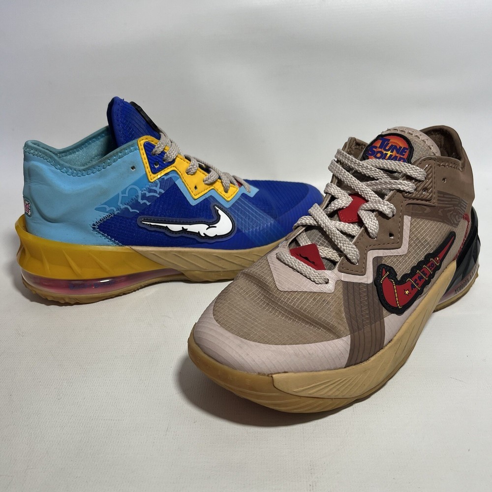 Nike LeBron 18 Low Youth Size 5.5 Space Jam Shoes Wile E. Coyote vs Roadrunner
