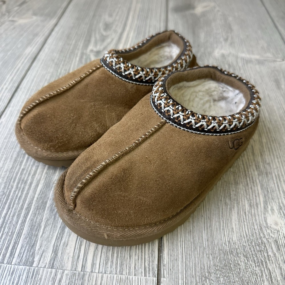 UGG Tasman II Kids size 11 Chestnut, Lightly Worn