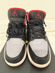 Size 7 (GS) – Air Jordan 1 Mid DQ 8423-006 (Grade school)