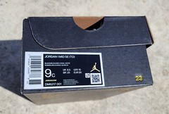 JORDAN 1 MID SE (TD) Size 9c Black/Bleached-Coral-White