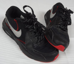 Nike Air Max Excee “Bred” Black Metallic Silver Red Boys Youth 4.5Y Shoes