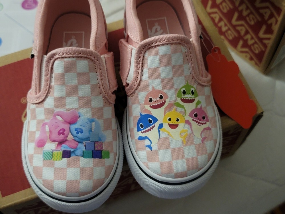 Custom Vans (ANY SIZE, CHARACTER AND COLOR YOU NEED)(MESSAGE FIRST!!!)