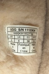 UGG Kids Boot Classic Graphic Stitch Chestnut Brown Colorful Logo Size 6 Kids 4