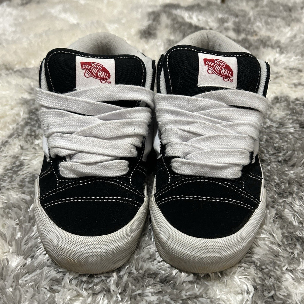 VANS Unisex Kids Size 6 Black/White Low Top Lace-Up Biker Sneakers Logo