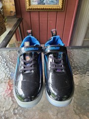 JIANDIAN LIGHT-UP (work) 2 roller wheels skate shoes EU Sz 39/ US 8 Charger incl
