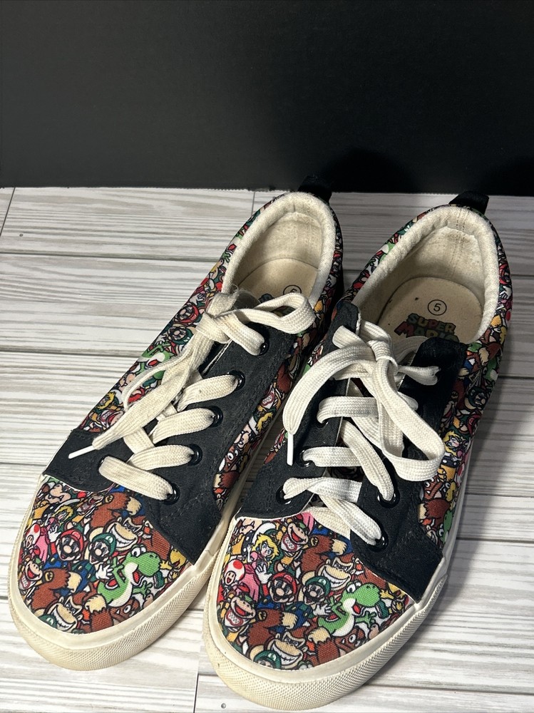 Nintendo Super Mario Bros Sneakers Shoes Kids Sz 5 Ground Up