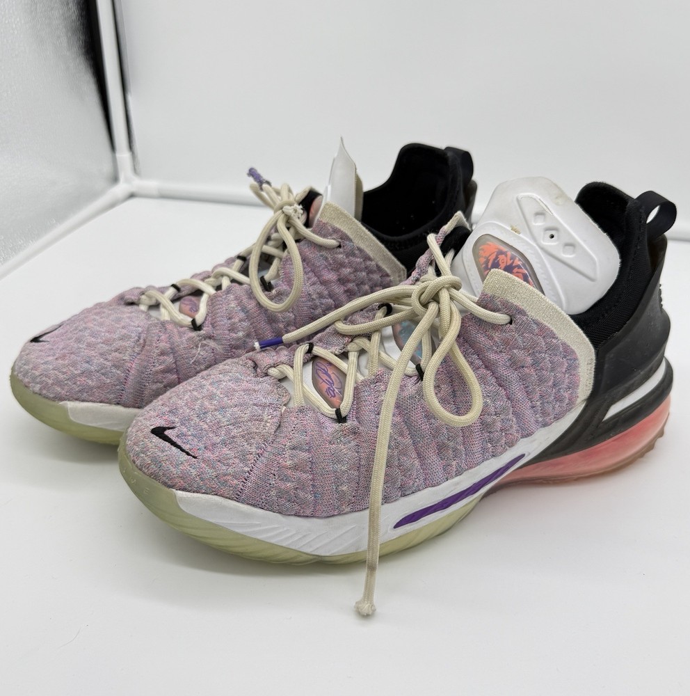 Nike LeBron 17 Low Tune Squad Space Jam Shoes 6Y/W7.5 Pink Purple Sneaker Ball