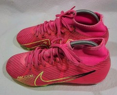 Youth Nike Zoom Mercurial Superfly 9 Academy MG Soccer Cleats Size: 5Y Pink