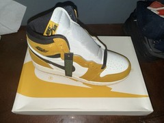 Nike Air Jordan 1 High OG Yellow White Black Leather Sneaker Kids 6Y