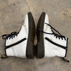 Dr Martens Kid’s Size 4 (Womens 5) 1460 J White Patent Leather Combat Boots,