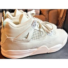 Nike Jordan 4 Retro „Abundance“ Seafoam Green Girl’s Size 3Y