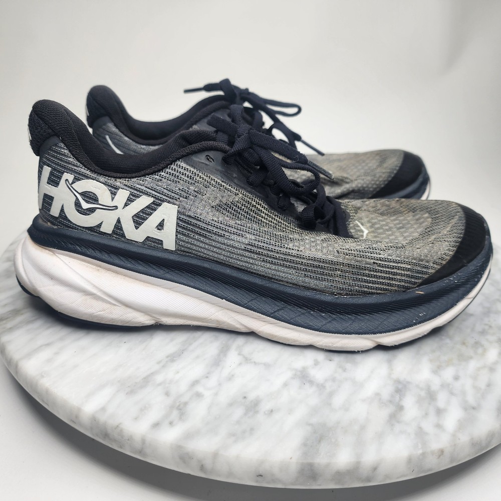 Hoka One One Clifton 9 Black White Running Shoes Youth Size 4.5MD 1131170BWHT