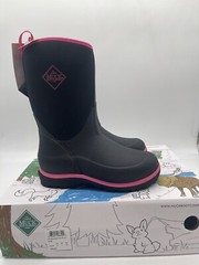 Tried On Muck Element Kids Pink Pull On Waterproof Comfort Mid Boots 2 Youth