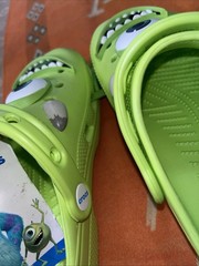 Crocs Monsters Inc Mike Wazowski Clogs Green Kids Size J2 Disney Pixar New