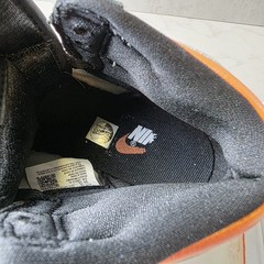 NIKE AIR JORDAN 1 ONE HIGH ELECTRO ORANGE BOYS SIZE 5.5Y 575441-180