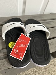 Nike Kawa Slides In White And Black Childrens Size 13 NWT