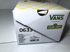 Vans Old Skool Yellow Elmo Embroidered Sesame Street Sneakers Kids Size 1 New