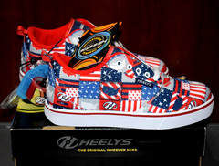 Heelys Pro 20 Prints Sneakers w/ Wheels USA Flag Patchwork Youth 7 Women 8 NIB