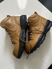 Size 6 (GS) – Nike Manoa Mid Wheat