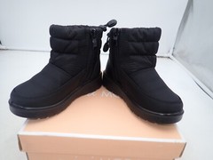 Mini Top Moda Coleen1A Toddler Quilted Nylon Snow boots Insulated size 7 toddler
