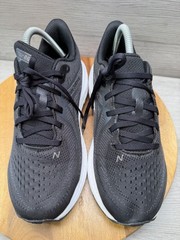 New Balance Fresh Foam X 860v13 Running Shoes Black. Kids 6.5. EU39