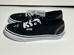 Vans Pride Love Is Love 2023 Black Canvas Low Top Sneakers Kids Size 4