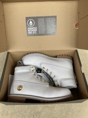 Timberland Junior 6” PREMIUM LT Grey Nubuck TB 0A43B2 Waterproof Boots. SZ:4.5