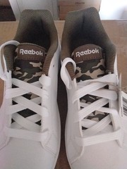 REEBOK WHITE CAMOUFLAGE TENNIS SNEAKERS KIDS SIZE 4 NEW WITH BOX