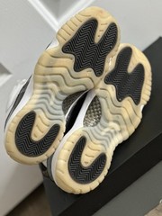 AIR JORDAN 11 RETRO (GS)-WHITE/METALLIC GOLD/BLACK-SZ 5.5Y