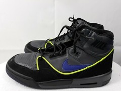 Nike air assault 7 Youth sneaker Black and green High Tops leather and suede