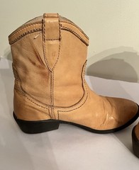 Frye Boots Carson Shortie Boy Size 3 Tan Leather Pull On Ankle Boots kids boots
