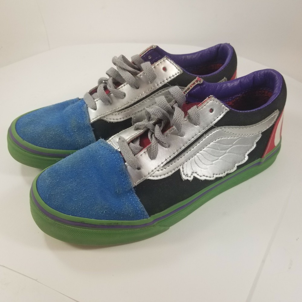 VANS Kids Marvel Sneakers Size 4 Captain America Super Hero Wings