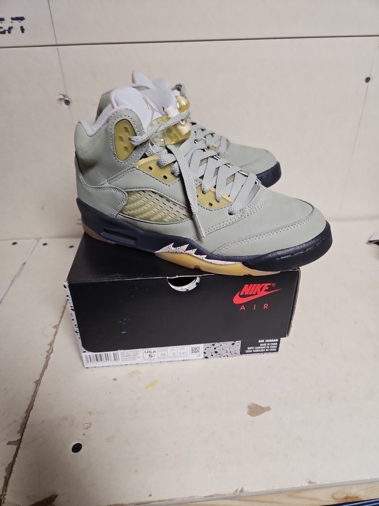 Nike Air Jordan 5 Retro Jade Horizon GS Size 5.5Y Sneakers 440888-300