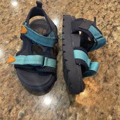 OshKosh B’Gosh Machine Washable Hook & Loop Toddler Boys Sandal Blue Size 7M