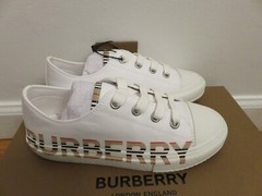 Kids Burberry Icon Stripe Logo Print Cotton white Gabardine Sneakers size 31 32