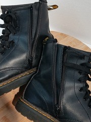 Dr Martens Air Wair Zavala Y Boots Size W6 M5 Black