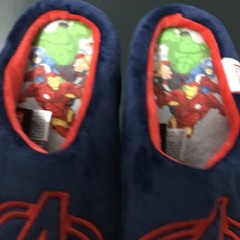 Marvel Avengers Icon Logo Kids Slip On Slippers US 2 / EU 33